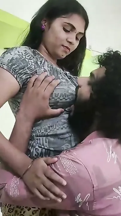 Desi Wife Teasing And Getting Ass Worshipped By Lover