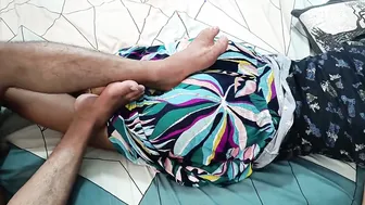 Desi Wife Getting Her Big Ass Massaged Using His Feet