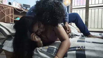 Indian Couple In Saree Rubbing Pussy Kissing Very Deep