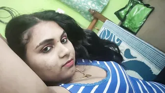 Horny Bhabhi Getting Boobs Sucked And Squeezed Really