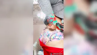 Sexy Desi Amateur Spreading and Revealing Everything