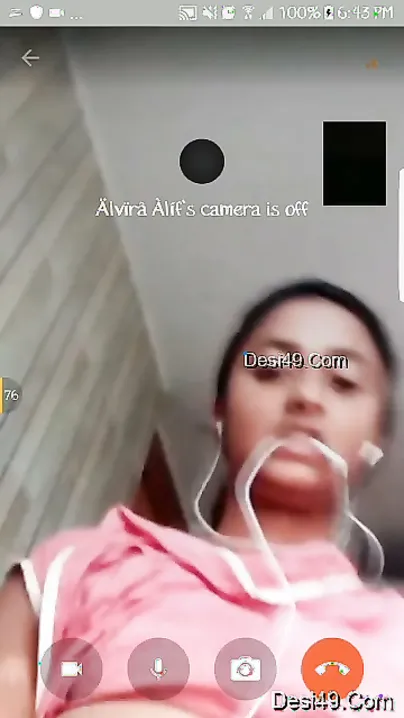 Desi GF Showing Her Boobs and Pussy During Video Call