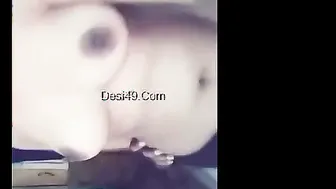 Cute Indian Girl Exposing Her Tits in Amateur Video