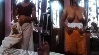 Mallu Wife Showing Off Her Huge Milky Boobs To Her Hubby