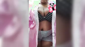 Busty Bhabhi Getting Horny During Late Night Video Chat