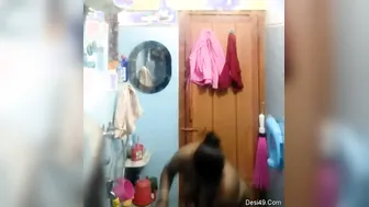 Big Boob Bhabhi Bathing Naked Caught On Hidden Camera Footage