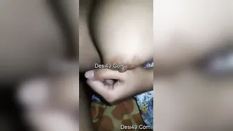 Bhabhi Flashing Her Heavy Boobs Again In Bedroom Mirror Selfie