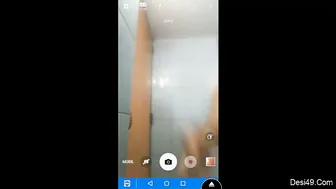 Desi GF Showing Off Her Boobs And Pussy On Video