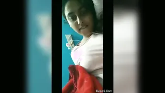 Young Girl Showing Off Her Body Completely Nude On Video Call