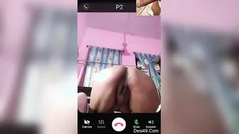 Married Bhabhi Getting Naked And Spreading Her Legs On Cam Show