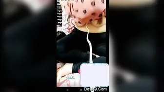 Naughty Desi Babe Flashing Her Perky Tits On Private Video Chat