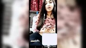 Naughty Desi Babe Flashing Her Perky Tits On Private Video Chat