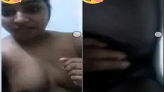 South Indian Slut Exposing Her Body And Fingering On Video Call