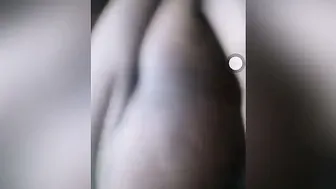 South Indian Slut Exposing Her Body And Fingering On Video Call