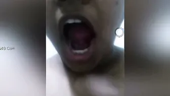 South Indian Slut Exposing Her Body And Fingering On Video Call