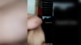 Naked GF Showing Off Her Perky Tits And Shaved Pussy