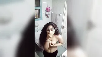 Cute GF Flashing Her Natural Boobs On Camera For Him