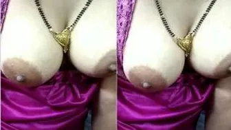 Married Woman Showing Her Huge Tits To Boyfriend This Morning