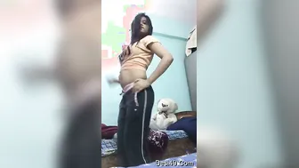 Stripping GF Dancing Naked Teasing Him With Sexy Moves