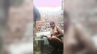 Rural Desi Babe Filming Her Outdoor Bathing Selfie For Boyfriend