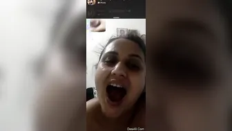 Naughty Bhabhi Showing Her Naked Body During Video Call At Home