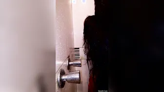 GF Recording Herself Bathing For Her Boyfriend To Watch