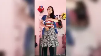 Innocent Looking GF Undressing Showing Her Naked Body