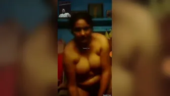 Horny Bhabhi Flaunting Her Tits And Pussy During Video Call