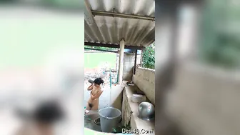 Sexy GF Bathing Outdoors Caught On Hidden Camera View