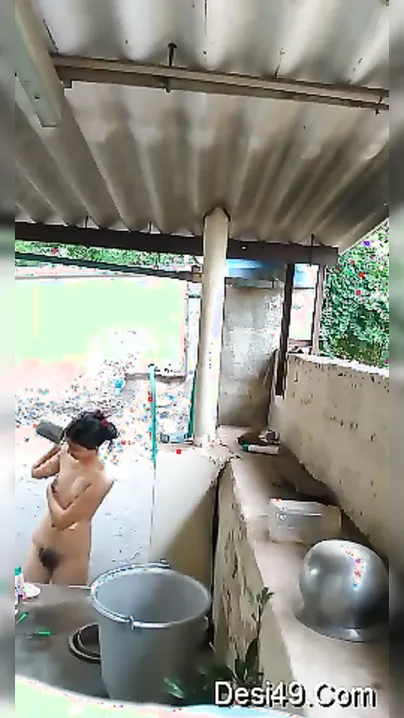 Sexy GF Bathing Outdoors Caught On Hidden Camera View