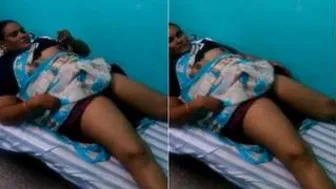 Tamil Married Woman Showing Naked Boobs And Pussy For Camera