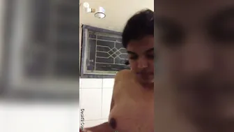 Flexible GF Sucking Her Own Nipples On Private Video