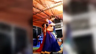 Sexy Ladyboy Grinding And Dancing Dirty For The Webcam Show