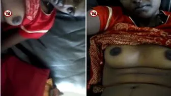 Tamil Babe Squeezing And Showing Her Natural Boobs On Cam