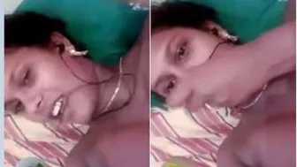 Desi GF Flashing Her Perky Boobs On Video Call