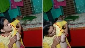 Bhabhi Teasing With Her Bare Breasts During Private Video Call