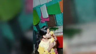 Bhabhi Teasing With Her Bare Breasts During Private Video Call