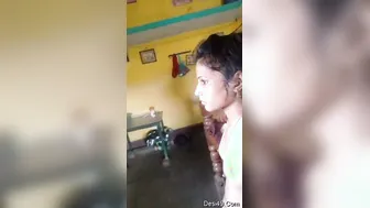 Village GF Exposing Her Brown Tits And Pussy For Me