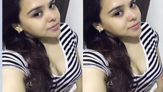 Busty Punjabi Bhabhi Exposing Her Tits And Pussy For Camera