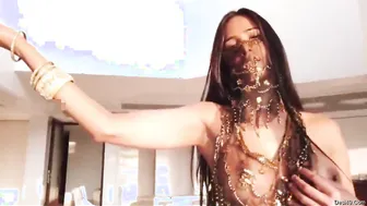 Indian Babe Dancing Naked Teasing With Her Incredible Figure