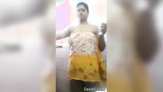 GF Showering Completely Nude Soaping Her Sexy Curves