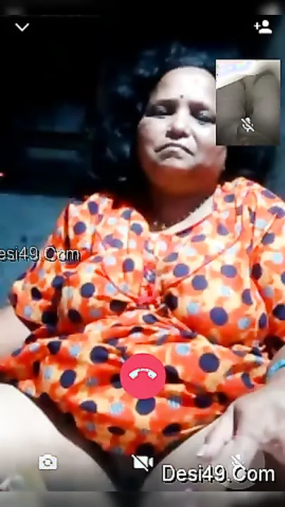 Aunty From Village Showing Her Pussy During Video Call Today