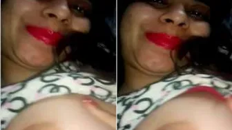 Horny Bhabhi Playing With Her Massive Boobs Feeling Herself