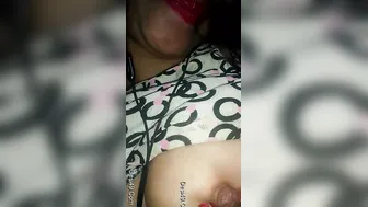 Horny Bhabhi Playing With Her Massive Boobs Feeling Herself