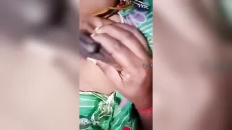 Tamil Aunty Proudly Showing Off Her Huge Milky Breasts