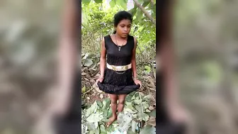 Village GF Undressing Revealing Her Boobs And Pussy