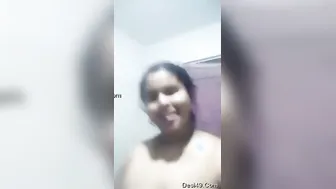 Chubby Married Woman Bathing Alone Caught On Hidden Camera