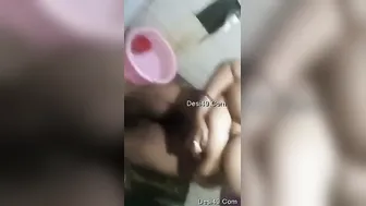 Chubby Married Woman Bathing Alone Caught On Hidden Camera