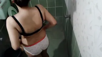 Curvy GF Flaunting Her Thick Ass And Bouncing Boobs