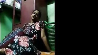 Bangla wife masturbating pussy in the kitchen selfie movie